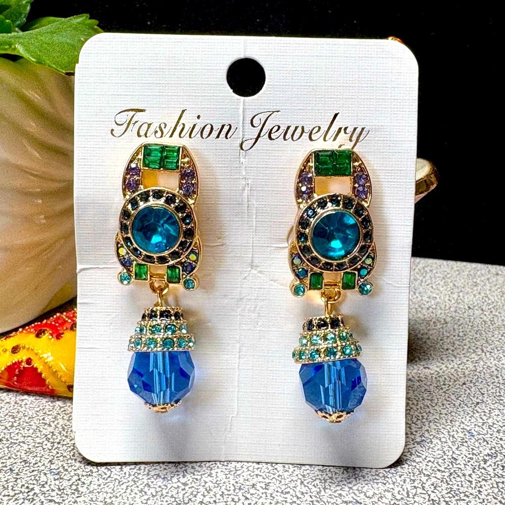 Elegant Blue and Green Fashion Earrings-new